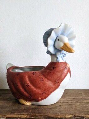 Vintage Ceramic Mother Goose Planter Kitchen Decor Blue Bonnet Flower Pot 9"